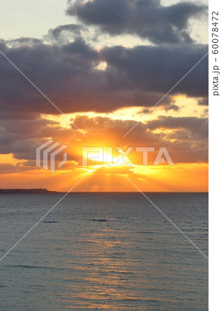 ザ・ブセナテラスのホテル一室からの夕日 60078472