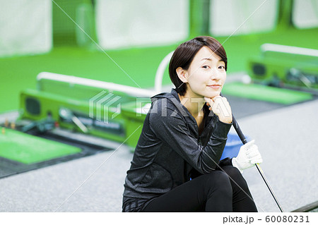 ゴルフ ゴルフスクール フィットネス スポーツジム 女性 ゴルフ ゴルフスクール フィットネス スポーツジム 女性 60080231