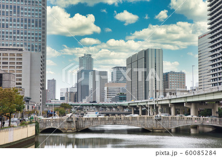 大阪市中央区都市風景 60085284