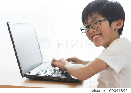 プログラミング教育　プログラミング　パソコン 60091395
