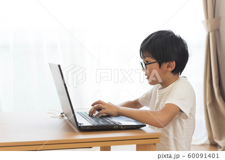 プログラミング教育　プログラミング　パソコン 60091401