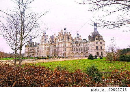 ロワールの古城シャンボール城(Chateau de Chambord) 60095718