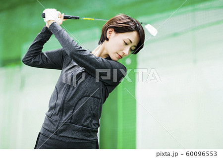 ゴルフ ゴルフスクール フィットネス スポーツジム 女性 ゴルフ ゴルフスクール フィットネス スポーツジム 女性 60096553