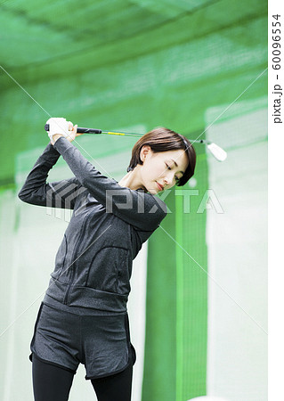 ゴルフ ゴルフスクール フィットネス スポーツジム 女性 ゴルフ ゴルフスクール フィットネス スポーツジム 女性 60096554