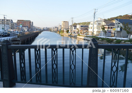 横浜、滝頭の堀割川 横浜、滝頭の堀割川 60097160