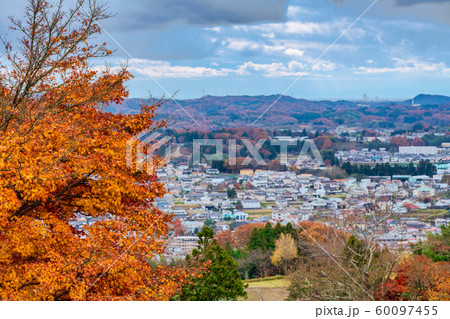 秋の霞ヶ城公園と紅葉 二本松城 福島二本松 秋の霞ヶ城公園と紅葉 二本松城 福島二本松 60097455