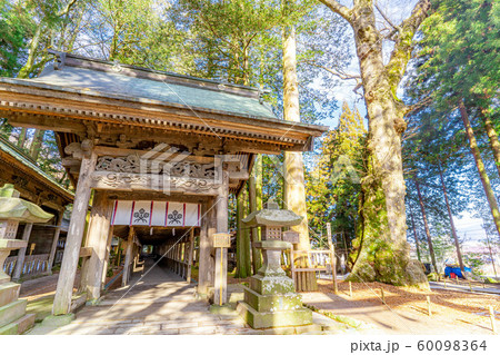 諏訪大社　上社本宮　【長野県】 60098364