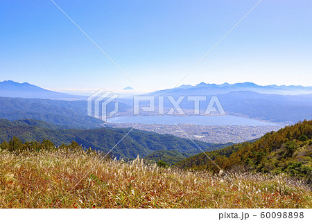 【長野県】初秋の高ボッチ山頂からの眺望 【長野県】初秋の高ボッチ山頂からの眺望 60098898