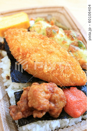 おいしい白身魚フライ海苔弁当 60106404