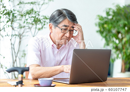 シニア男性 ビジネス 経営者 シニア男性 ビジネス 経営者 60107747