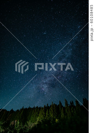 長野県　阿智村　星空イメージ 60108485