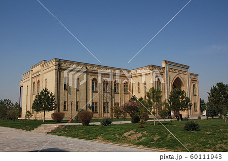 ハズラティイマーム広場 60111943