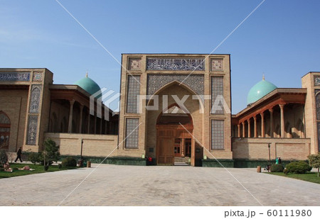 バラクハーンメドレセ 60111980