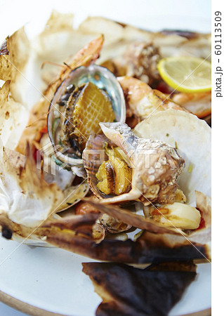 カルトッチョ　シーフードの包み焼き 60113509