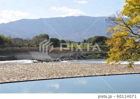 日本唯一の石畳堰「山田堰」（福岡県朝倉市） 60114071