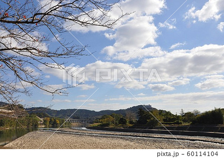 日本唯一の石畳堰「山田堰」(福岡県朝倉市) 日本唯一の石畳堰「山田堰」(福岡県朝倉市) 60114104