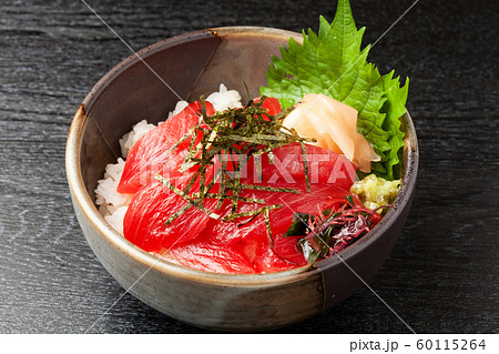 鉄火丼 60115264