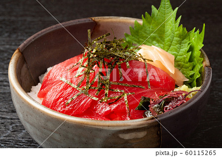 鉄火丼 60115265