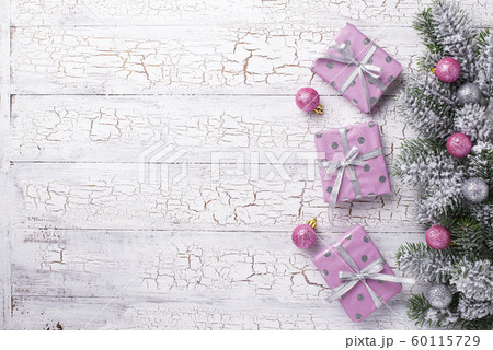 Christmas background with pink gift box 60115729