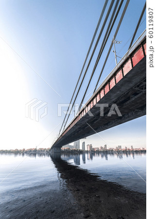 A road bridge connecting the right and left banks of the big city, Kyiv A road bridge connecting the right and left banks of the big city, Kyiv 60119807