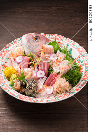 刺身盛り合わせ 60120398