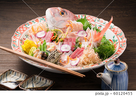 刺身盛り合わせ 60120455