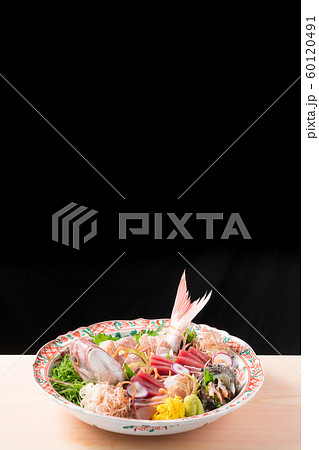 刺身盛り合わせ 60120491