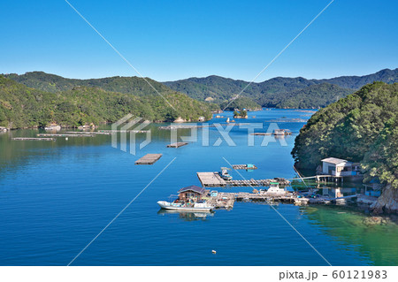 【伊勢志摩国立公園の海岸線】 三重県度会郡南伊勢町慥柄浦 【伊勢志摩国立公園の海岸線】 三重県度会郡南伊勢町慥柄浦 60121983