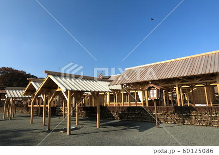 皇居東御苑　大嘗祭　大嘗宮一般公開　右側 60125086