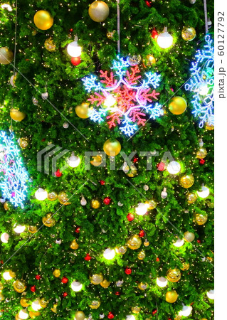 beautiful snowflake led and light ball decoration on christmas tree ornament beautiful snowflake led and light ball decoration on christmas tree ornament 60127792