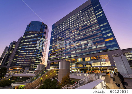 品川駅港南口の夕景 品川駅港南口の夕景 60129655