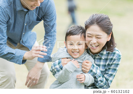 5 years old 60132102
