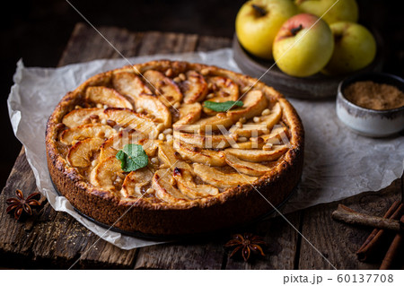 Homemade Apple Pie 60137708
