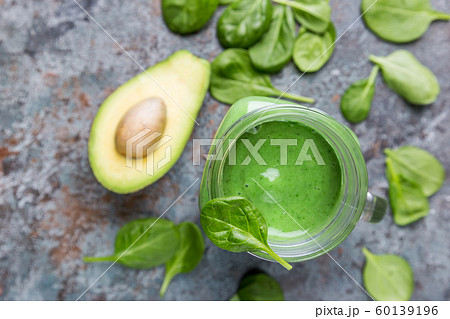 Healthy green smoothie 60139196