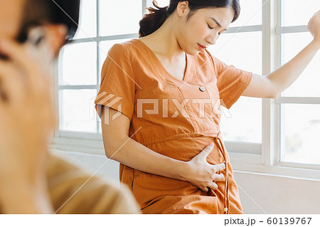 女性 妊娠 イメージの写真素材