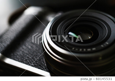 クラシックな雰囲気のカメラ 60145531