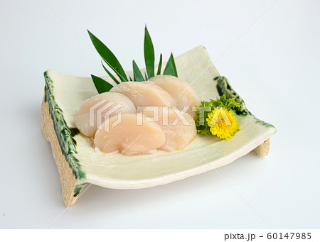 Sliced raw Hotate shell sashimi on plate Sliced raw Hotate shell sashimi on plate 60147985