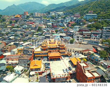 仇分の町並みの空撮 60148336