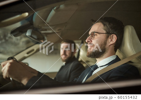 Business trip in the car Business trip in the car 60155432
