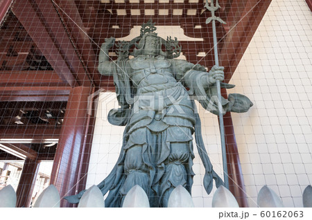 川崎大師平間寺 大山門 四天王像 広目天像 （神奈川県川崎市） 60162063