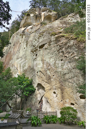 【花窟神社】 三重県熊野市有馬町上地 【花窟神社】 三重県熊野市有馬町上地 60163033