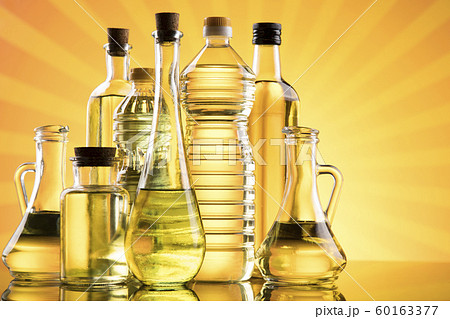 Cooking oils in bottle background Cooking oils in bottle background 60163377
