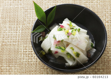 大根の梅肉あえ28 60164213