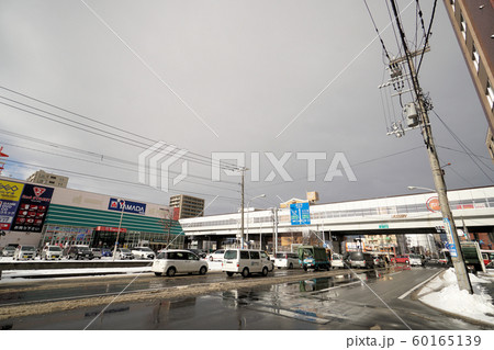 札幌　地下鉄南北線　北34条駅　樽川通周辺風景 60165139