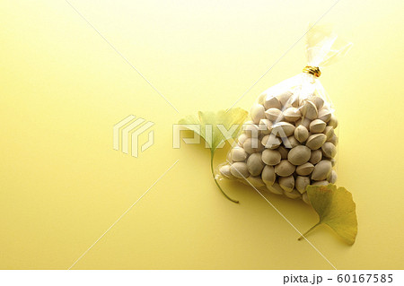 銀杏の袋詰め 銀杏の袋詰め 60167585