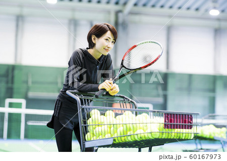 テニス　テニスクラブ　テニススクール　フィットネス　スポーツジム　女性 60167973