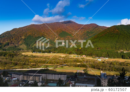 紅葉の宮城鳴子と花淵山 60172507
