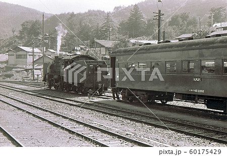 昭和44年 小海線の旅客列車を牽引するｃ56蒸気機関車 小海駅 長野県の写真素材 [60175429] - PIXTA