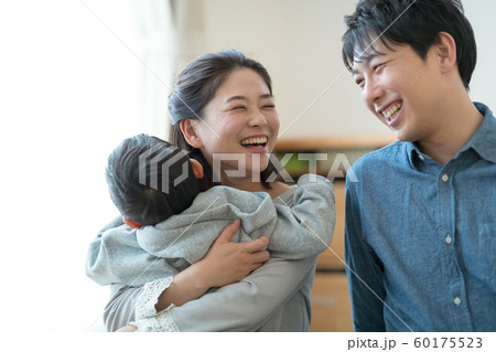 5 years old 60175523