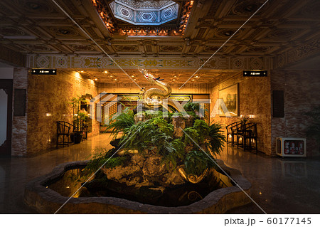 台湾台北のパワースポット百年金龍 60177145